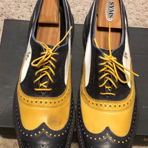 Footwear - Picture 5 of 5